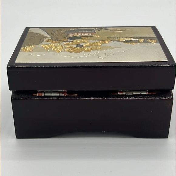 ORIGINAL CHOKIN ART COLLECTION SMALL JEWELRY BOX WITH RED INTERIOR - Picture 6 of 11